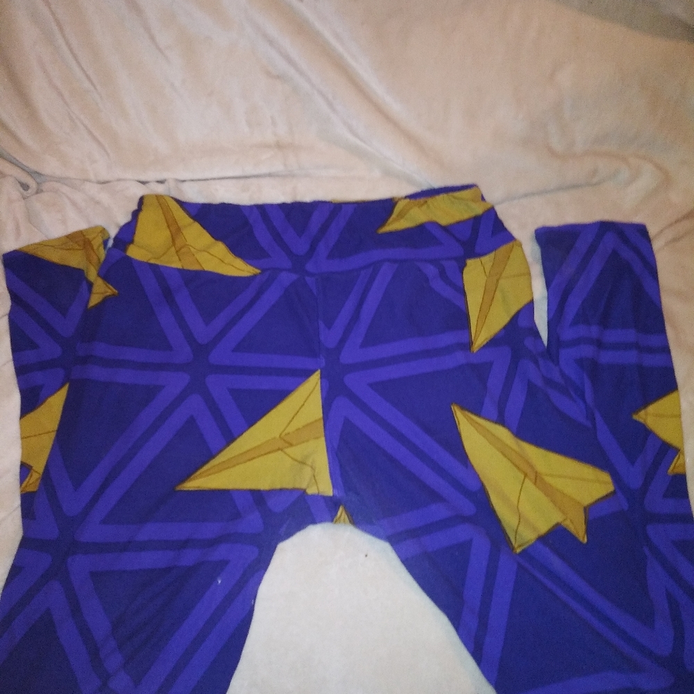 Purple leggings